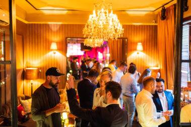 Hangout, Investor Salon