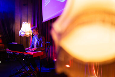 Hangout, Investor Salon